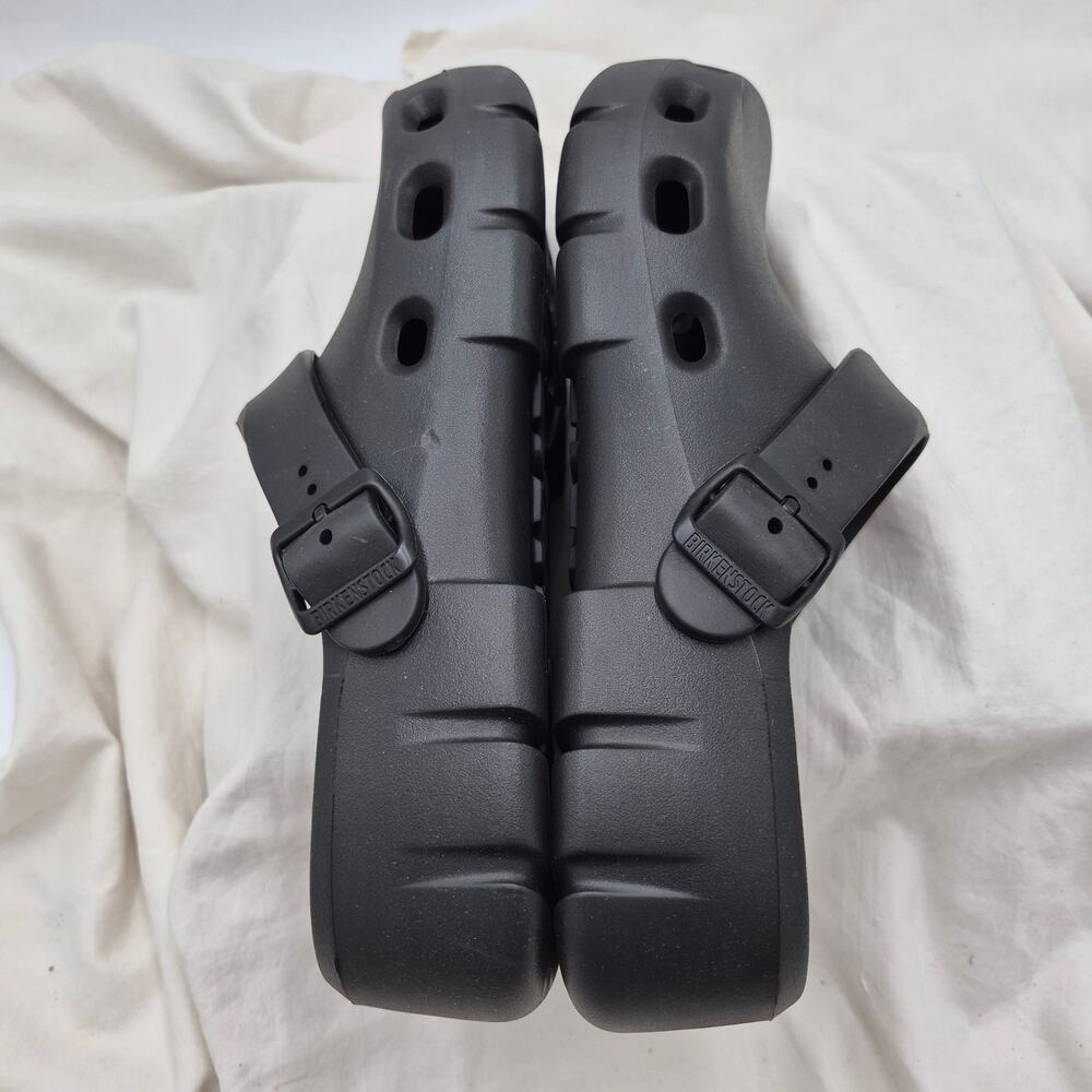 Birkenstock Birki Flow EVA clogs feature a matte black Men's 43 US 10-10.5